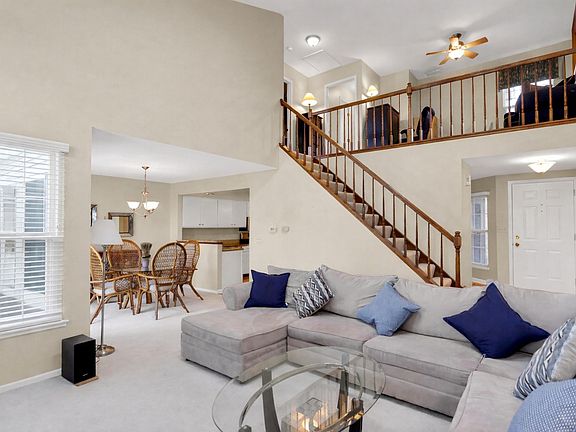 5th image of 697 Bent Ridge Ln
