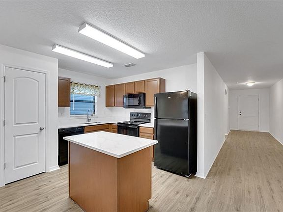 4th image of 2659 Rotherham Rd
