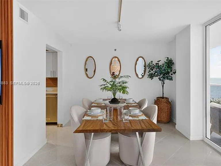 2401 Collins Ave #1406 — Photo 6