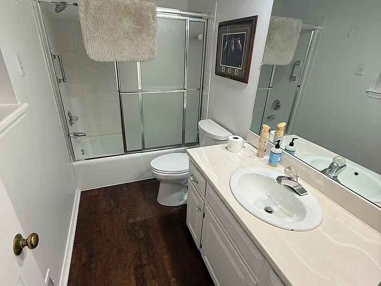 Upstairs bathroom.