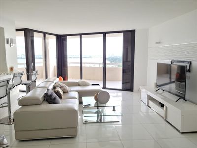 2000 Towerside Ter #PENTHOUSE 6, Miami, FL, 33138
