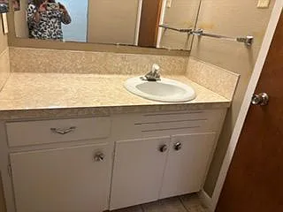 114 Carmel Dr — Photo 16