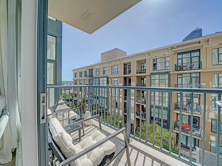 530 K St #518 — Photo 18