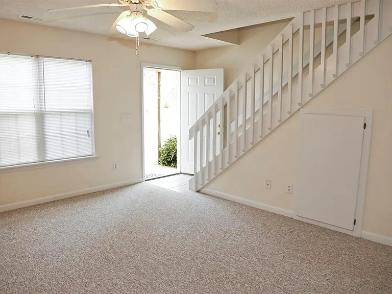 W Ivybridge Dr — Photo 7