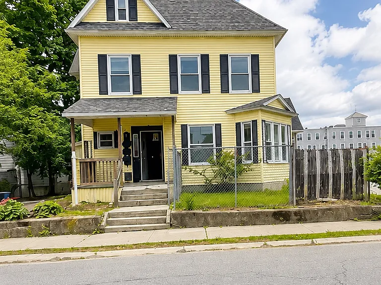 60 Pearl St #3 — Photo 1