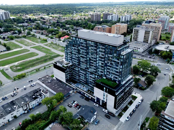 3009 Novar Rd #330, Mississauga, ON L5B 1S4