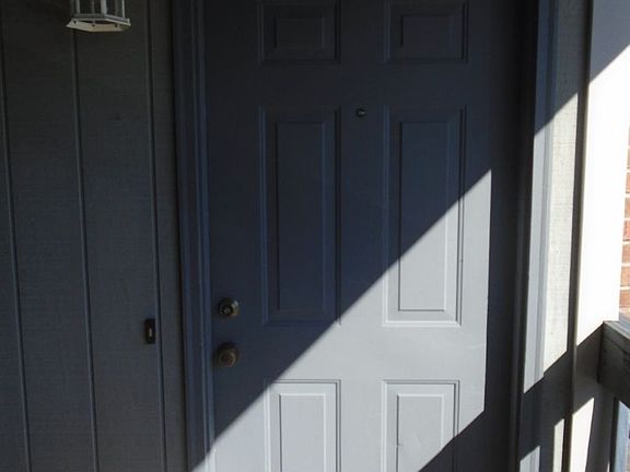 3rd image of 5931 Notblake Ave