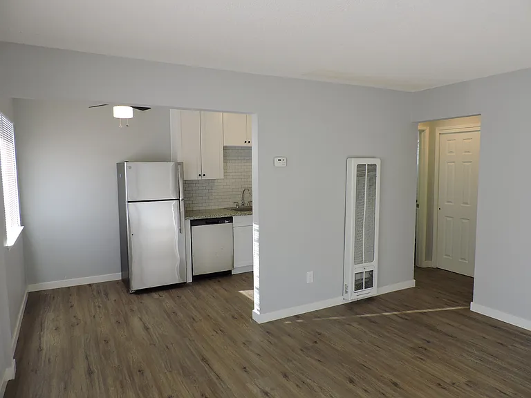 2722 U St #8 — Photo 4