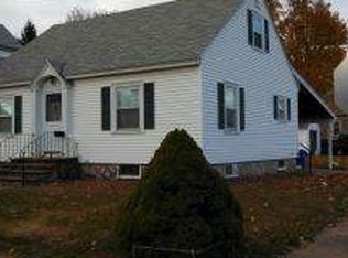 1076 Hayward St, Manchester, NH 03103