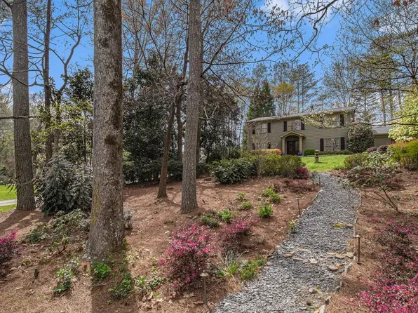 7320 Hunters Branch Dr, Atlanta, GA 30328
