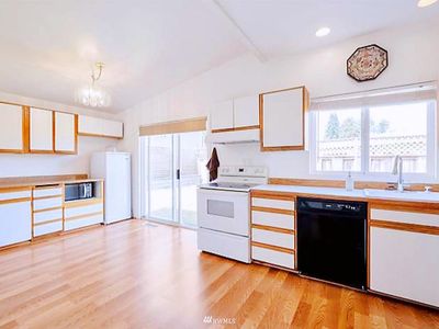 1015 149th Pl SE, Bellevue, WA, 98007