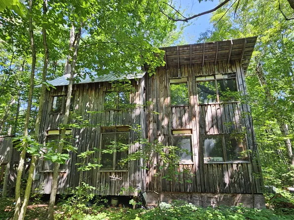 26 Moose Pond Road, Mount Vernon, ME 04352