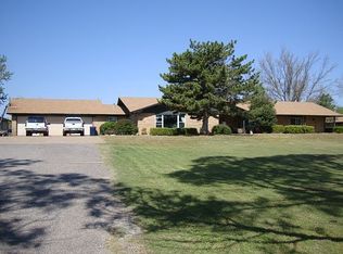 412 S Country Club Rd, Anadarko, OK 73005