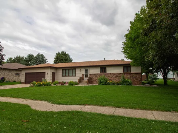 1202 4th Ave NW, Pocahontas, IA 50574
