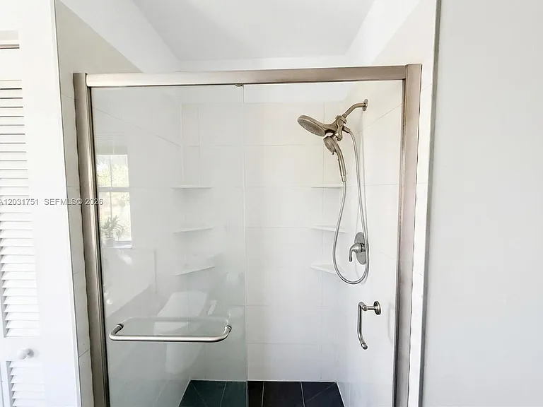 1145 W Lake St — Photo 21