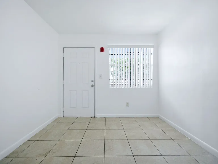 750 NW 56th St — Photo 17