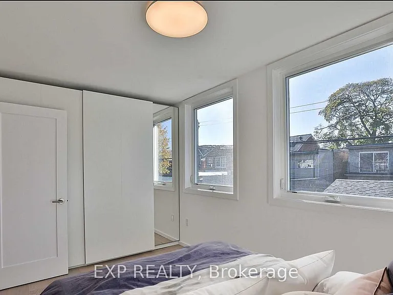 452 Montrose Ave #C — Photo 13