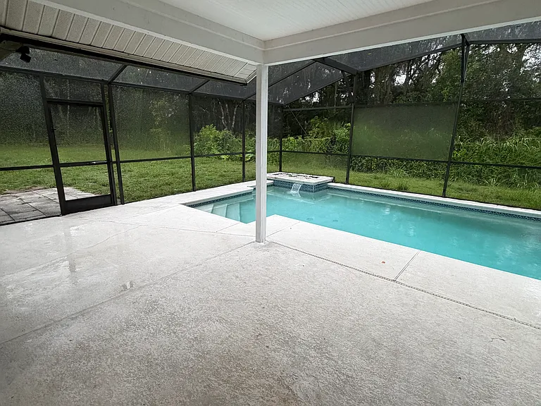 1020 Willa Lake Cir — Photo 31