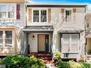 8216 Maple Ridge Ave, Springfield, VA 22153