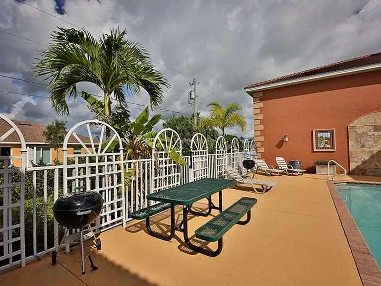 Santa Barbara Villas - Move in Special — Photo 61