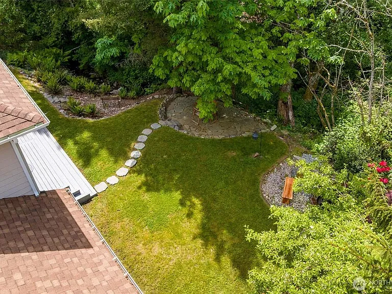 1311 Clearbrook Dr — Photo 16