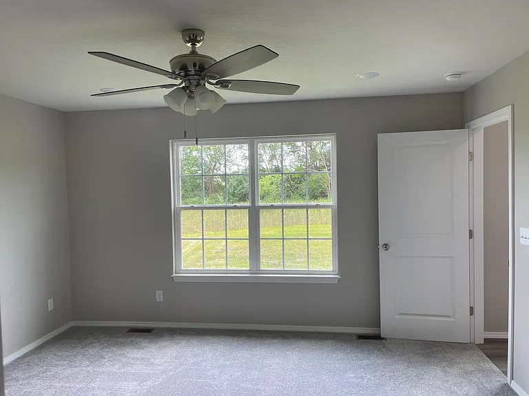3376 W Hill St — Photo 17
