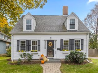 608 Main St, Medfield, MA 02052