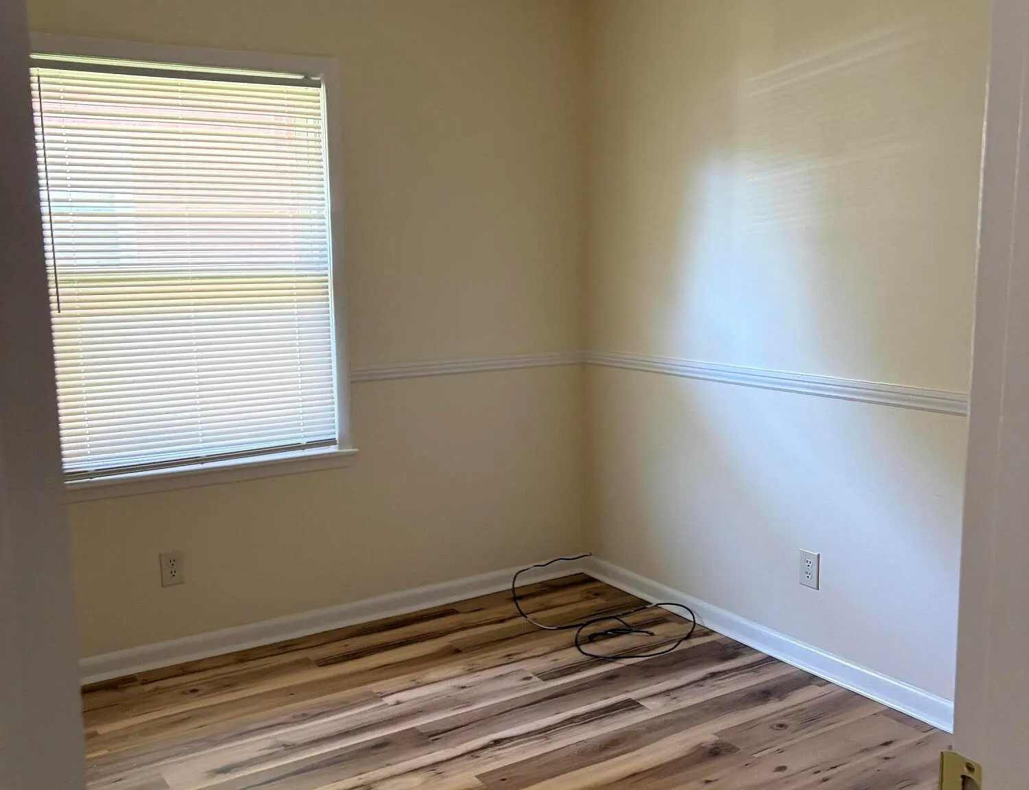 3 bed, 1.0 bath, 1260 sqft, $1,400 — Photo 4