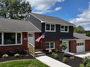 1554 Park Dr, Jamison, PA 18929