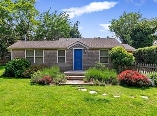 39 Peconic Ave, Southampton, NY 11968