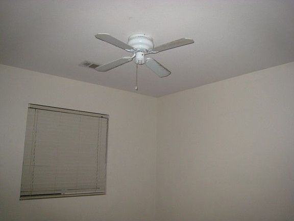 3rd image of 83482 Calle Colima