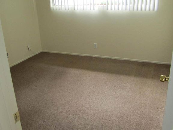 4th image of 1206 Acadia Pl