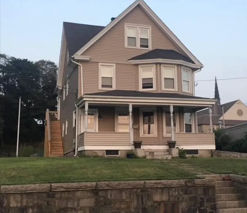 154 Main St #1