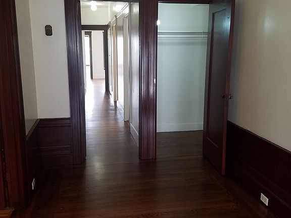 3rd image of 641 20th Ave