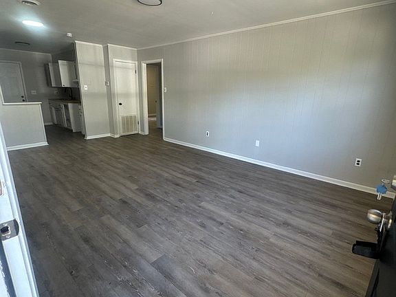 5th image of 207 Highland St APT 4