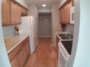 3369 S Monaco Street Pkwy APT B, Denver, CO 80222