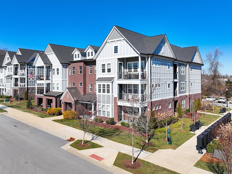 1st image of 700 Vintage Green Ln #102