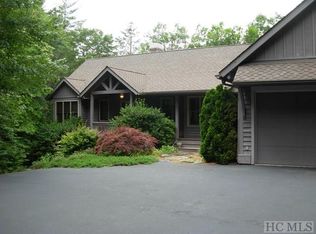 75 Hidden Ln, Sapphire, NC 28774