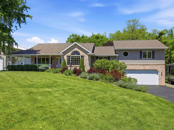 W134 County Rd N, Kaukauna, WI 54130