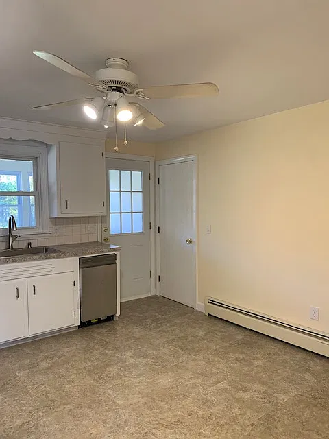 2 bed, 924 sqft, $2,400 — Photo 2