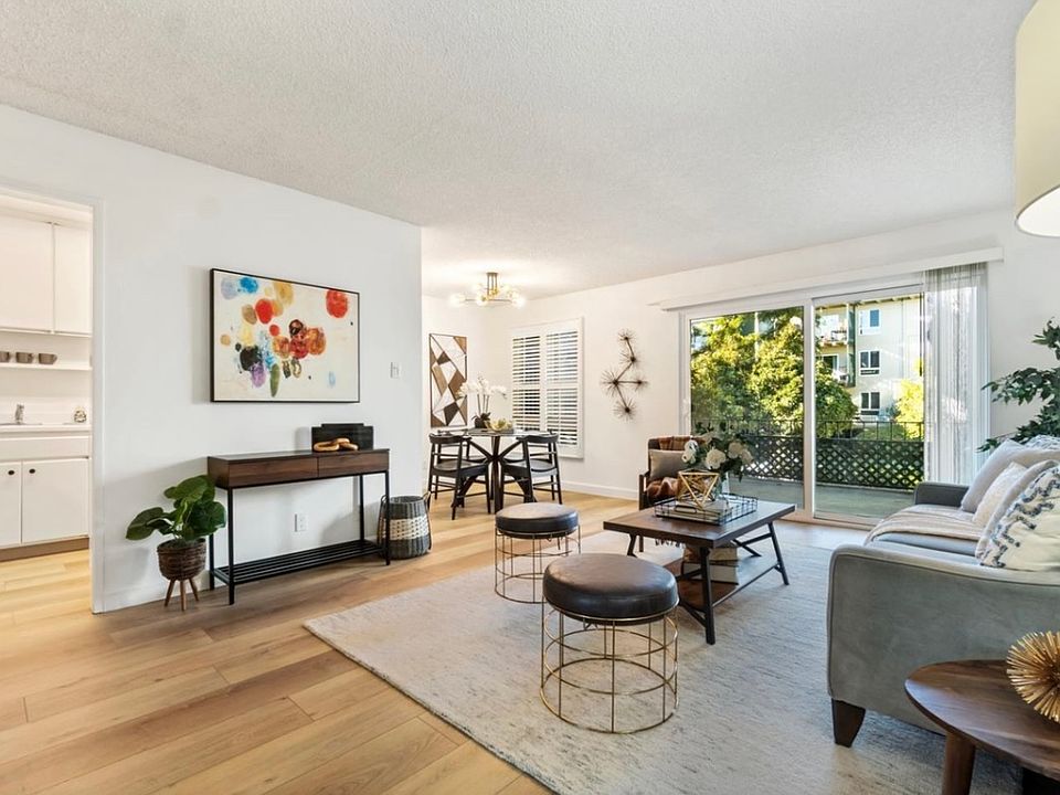 1st image of 816 N Delaware St APT 203