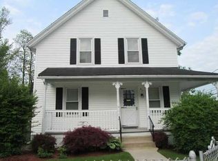 83 4th Ave, Woonsocket, RI 02895