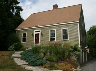 8 Old Amherst Rd, Mont Vernon, NH 03057