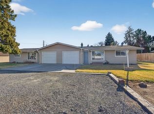 2412 SW Wickiup Ave, Redmond, OR