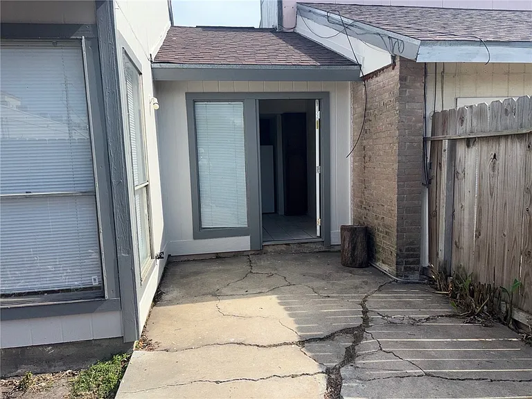 6513 Long Meadow Dr — Photo 10
