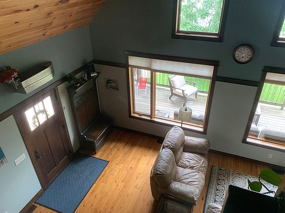 3rd image of 243 Hans Ct