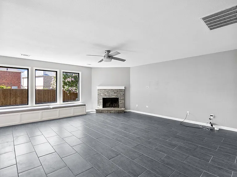 5304 Los Altos Rd — Photo 5