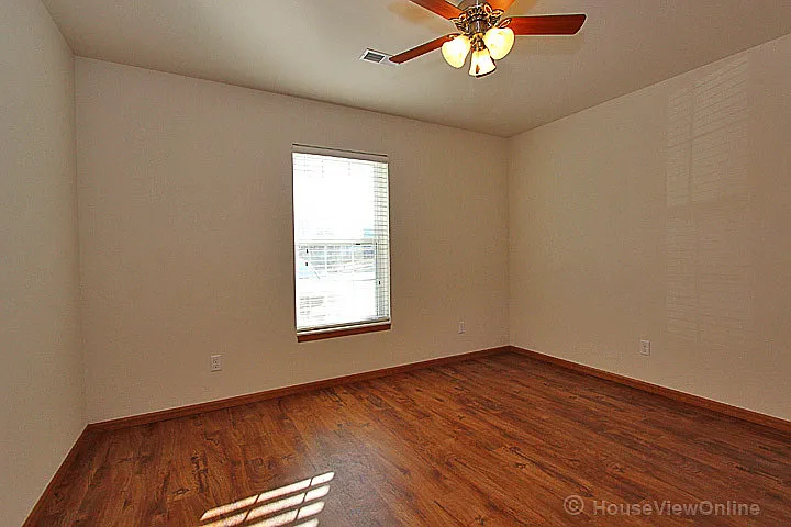 514 Olive St — Photo 10