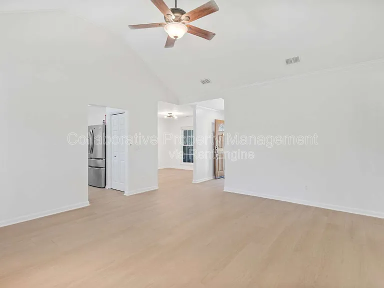 200 Hermitage Dr — Photo 14
