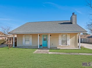 18562 White Oak Dr, Prairieville, LA 70769